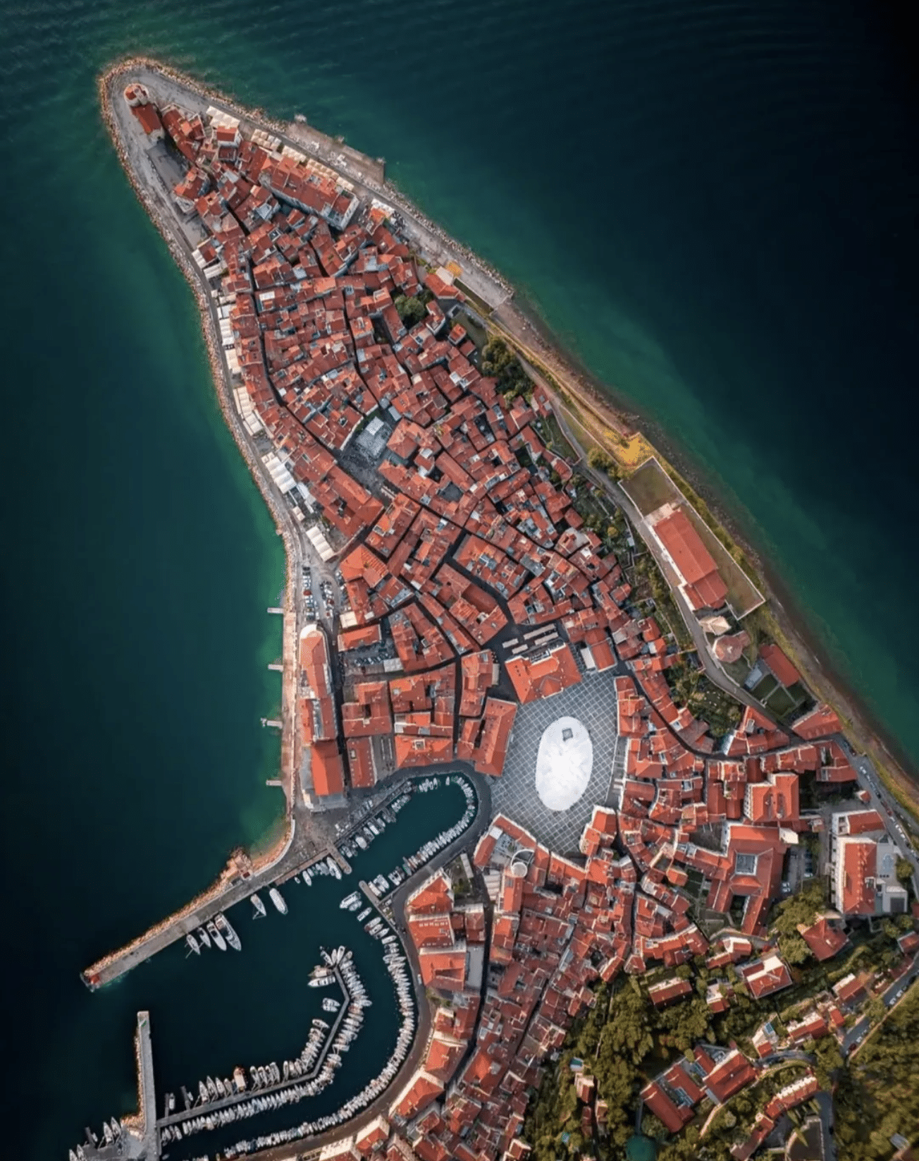 Ce sont les petits gestes qui fabriquent les joyaux